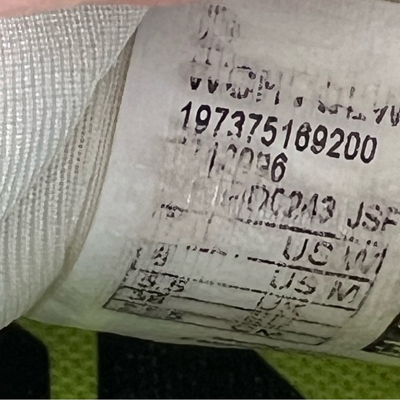 New Balance FuelCell VB-01 Women’s Volleyball Shoes - White/Black-size 7.5 - Picture 10 of 10